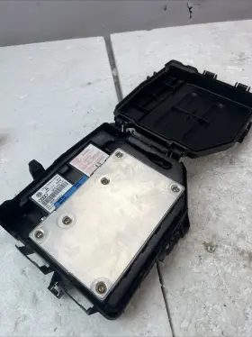 4E0035616B AUDI Telematics Communication Module Battery A8