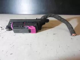 4E0906230 AUDI Front Dash Fuse Relay Plug A6 Quattro