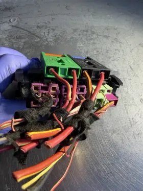 8K0907413 AUDI Dashboard Fuse Relay Junction Control Box Unit