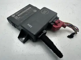 8R0907468-AE AUDI Interface Gateway Control Module A5