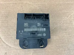 8T0959795L AUDI Rear Convertible Window Control Module A5