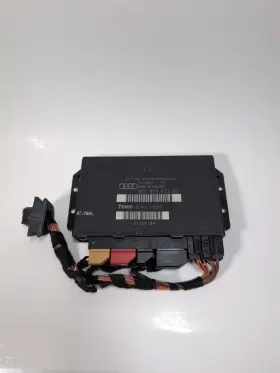 00002730B3 AUDI TEMIC Bcm Body Control Module A4 S4 B6 Ccm