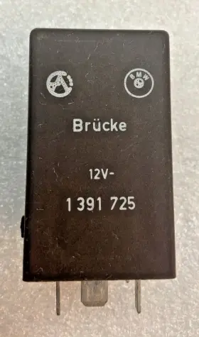 61351391725 BAVARIAN MOTOR WORKS Connection Plug Notch Lock