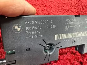 65209193849 BMW Diversity Radio Antenna Amplifier Control E70 #2