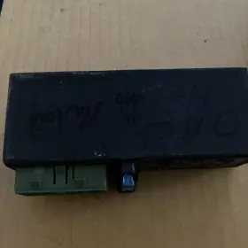 65818354172 BMW Hella Alarm Horn Obc Relay Switch Module E31