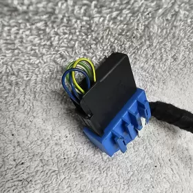 8-352-530 BMW Circuit Plug Relay Connector Amp X5 E53 #3