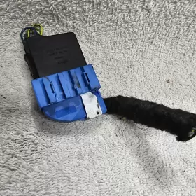 8-352-530 BMW Circuit Plug Relay Connector Amp X5 E53