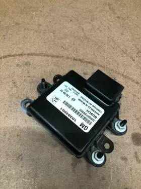 10384551 BOSCH Rear Assist Module Cadillac Escalade Park #2