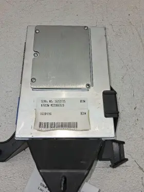 591-06193 CADILLAC Chassis Ecm Body Control Bcm Left Center