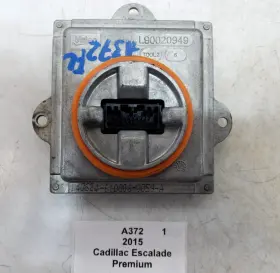 90052818 CADILLAC Front Left Driver Headlight Lamp Control