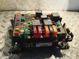15328806-05 CHEVROLET Fusebox 2500 Chevy Silverado