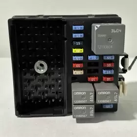15329230 CHEVROLET Dash Cabin Fuse Relay Box Module Monte