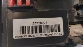 22778077 CHEVROLET Savana Cabin Interior Fuse Relay Box 1500 #2