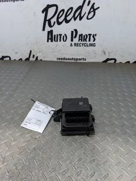 591.GM1U16 CHEVROLET Fuel Pump Chassis Control Module Camaro