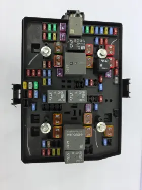 8459460801 CHEVROLET Fuse Box Relay Control Module Silverado