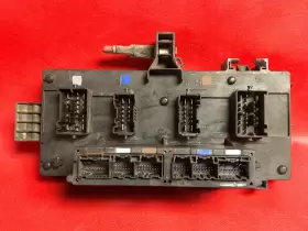 56049889AM CHRYSLER Fuse Box Tipm Integrated Power Module Ram #2