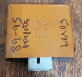 85914-22010 DENSO Antenna Relay Module Toyota Lexus Supra