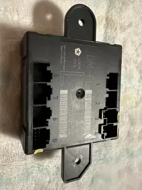 42859C DODGE Right Front Door Control Unit Module Caravan