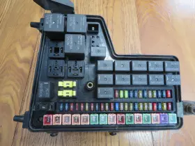 56045433 DODGE Fusebox Tipm 1500 Ram