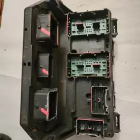 56049720AT DODGE Tipm Integrated Relay Fuse Box Unit Caravan #2