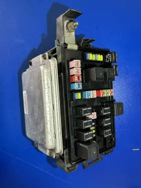 P0469202AJ DODGE Charger Front Control Module Bcm Automatic