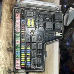 P56049680AA DODGE Fusebox Power Distribution Center 1500 Ram