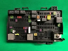 P68258527AAA DODGE Fuse Box Fusebox Tipm Integrated Power Ram