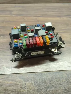 12193645-09 FACTORY OEM PART Engine Fuse Box Panel Bay Yukon #2