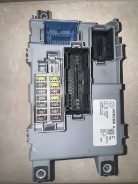 04692336AI FIAT Bcm Body Control Module Fuse Box 500