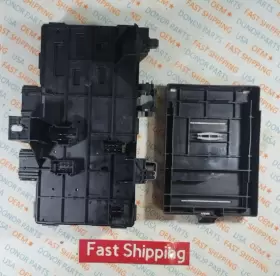4L7T-141067-AE FORD Fuse Box Power Distribution Expedition #2