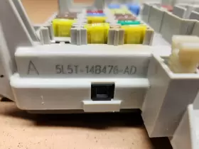 5L5T-14B476-AD FORD Interior Fuse Box Ranger #2