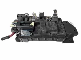 7C3T-15604-CP FORD Fuse Junction Bcm Box Relay F250 #2