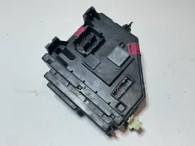 8L2T-14B476-AE FORD Fuse Relay Box Body Control Module Bcm #3