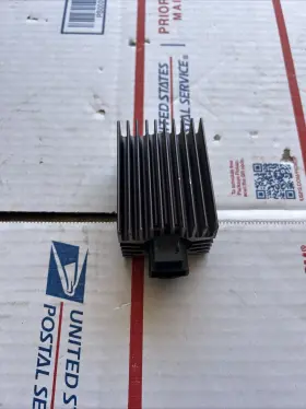 15043231 GM Running Lights Module Chevrolet Tahoe Suburban