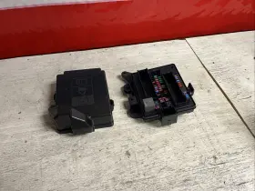 84127108 GM Rear Body Fuse Box Camaro