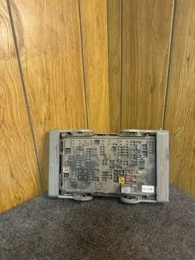 22798216 GMC Duramax Fuse Box 2500 3500 Lml Chevy Silverado