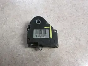 685.GM9J03 GMC TRUCK Heater Blend Door Actuator Motor Denali