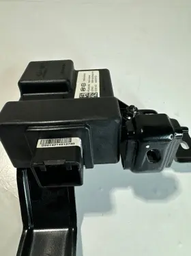 33040-B1000 HYUNDAI Fuel Pump Control Module Unit G80 Genesis #3