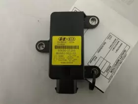 548.HY1W13 HYUNDAI Yaw Rate Sensor Veloster #2