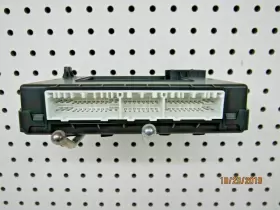95400-E6300 HYUNDAI Body Chassis Control Center Module Sonata #3