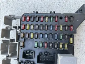 1X43-14A073-AF JAGUAR Dash Cabin Fuse Box #2