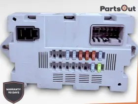 CPLA-14Q073 JAGUAR Xjl Front Dash Fuse Box Relay Panel Xj