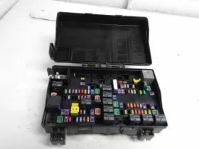 68320922AC JEEP Power Supply Fuse Box Cherokee #2