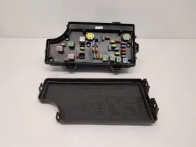 04692342AF JEEP/PLYMOUTH TRUCK Fuse Box Integrated Power Ctrl