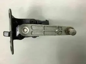 GH523D026AB LAND ROVER Front Suspension Bracket Awd #2