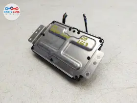 HY32-4C117-AD LAND ROVER Rear Right Floor Differential Module #2