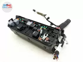 JPLA14K016CC LAND ROVER Gas Rear Right Fuse Box Junction