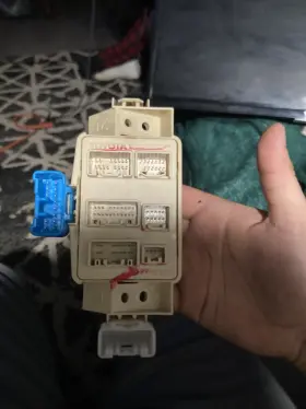 030313AL LEXUS Dash Fuse Junction Module Unit SC430 B1