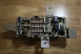 89226-30040 LEXUS Driver Left Lh Fuse Box Junction Relay