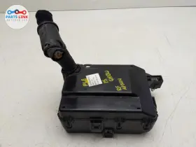 670008650 MASERATI Ghibli Front Right Apron Engine Fusebox